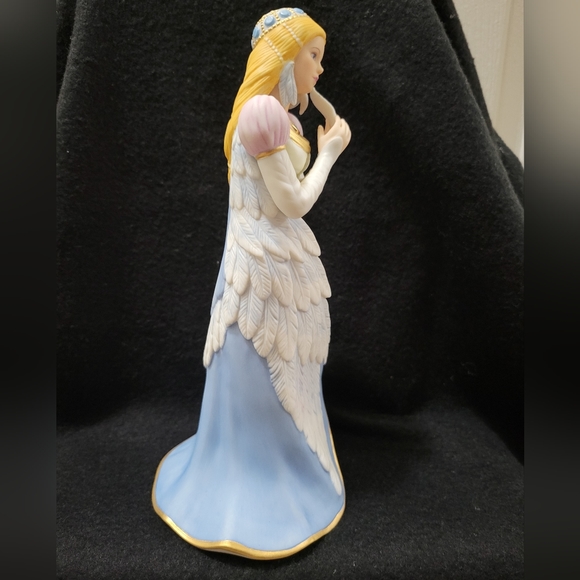 The Legendary 👸 Princess - Picture 6 of 16